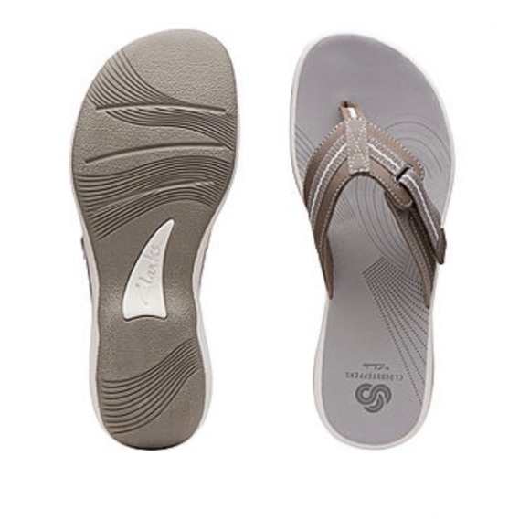 🆕 Clarks Breeze Sea Sandals Taupe - Picture 2 of 7